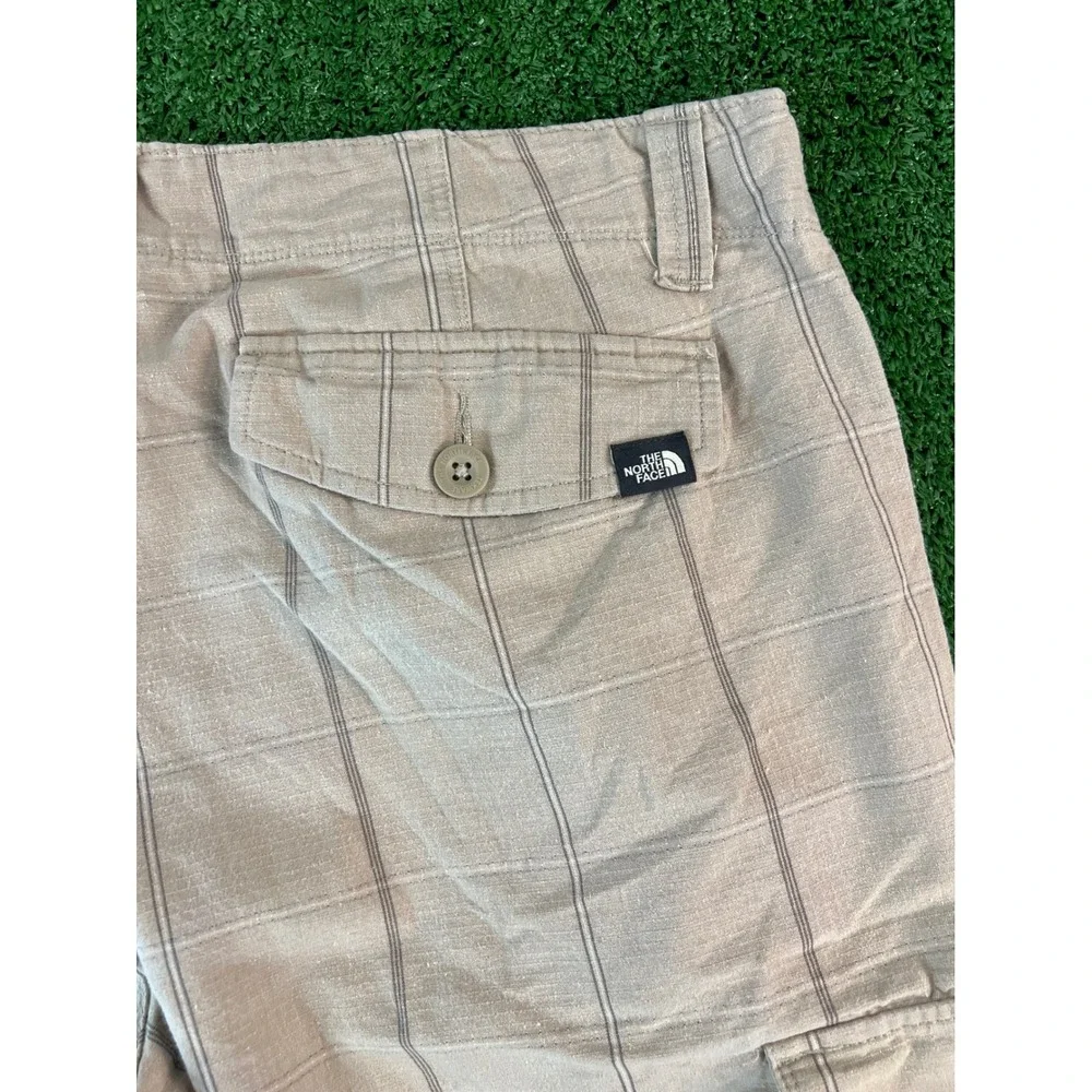 The North Face Mens Tan Plaid Cargo Shorts Size 36‎ Hiking Outdoor Utility Tan